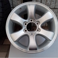 スタッドレスタイヤ　265/65R17