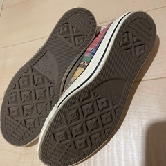珍しい柄のコンバーススニーカーの画像