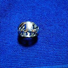 指輪シルバーではありませんの画像