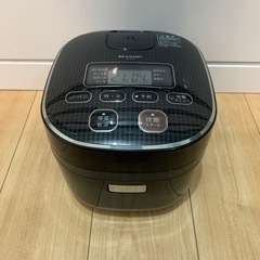 炊飯器　シャープ　ブラックの画像