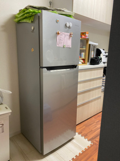 綺麗な冷蔵庫　2018年製