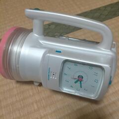 防災用電灯、時計、AM,FMラジオ