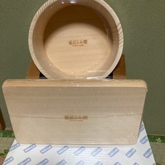 新品　風呂おけ、いす、タオル？