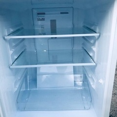 ✨2016年製✨1122番 SHARP✨ノンフロン冷凍冷蔵庫✨SJ-D14B-W‼️の画像