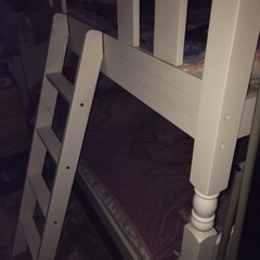 二段ベッドほか。引っ越しのため、部屋のなかもの全部差し上げます。