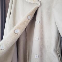 お値下げ‼️【新品未使用‼️】アクアガール　レピスリー　ファーコート　エクリュ　コートの画像