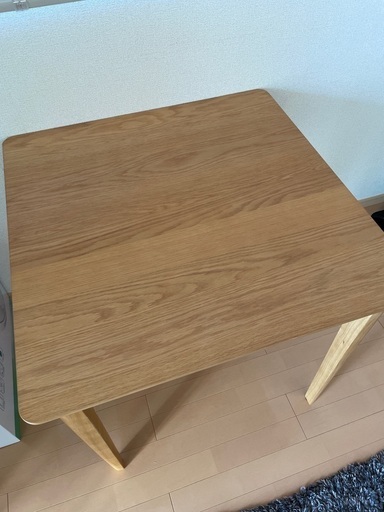 ダイニングテーブル　75×75