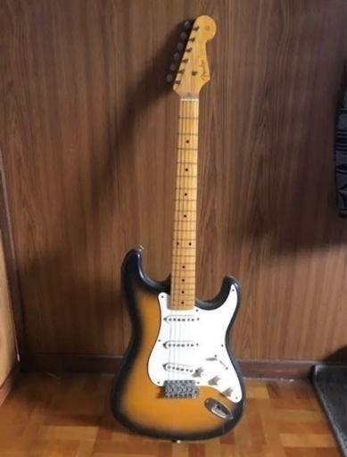 枚方手渡し&期間限定★ エレキギター Fender ストラトキャスター★