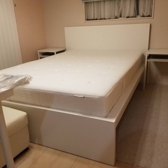 セミダブル　ベッドフレーム　マットレスセット