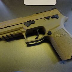 SIG SAUER Proforce M17 CO2ガスガン【愛品倶楽部柏店】 の画像