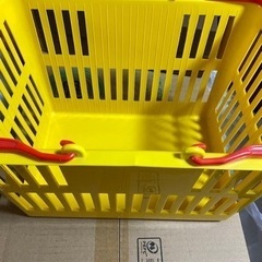 子供の買い物カゴの画像