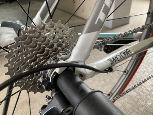 【売り切れました】trek2.1 ロードバイク トレック