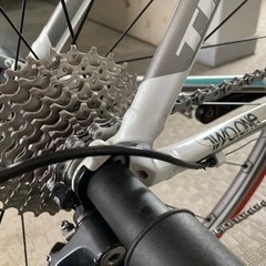 売り切れました】trek2.1 ロードバイク トレック