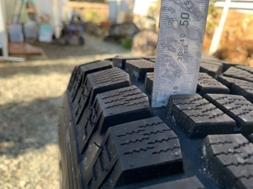 265/70r/16 スタッドレスタイヤ　ハイラックスサーフ　プラドetc
