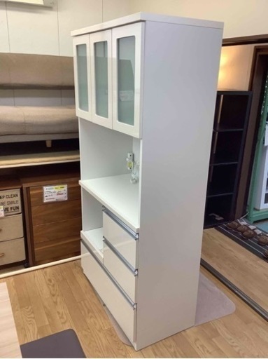 【リサイクルサービス八光　田上店　配達・設置OK】エナメルホワイト　ベローナ90　入江木工　食器棚