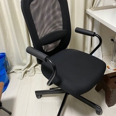 ほぼ新品　イケアのワークチェア　昇降式の画像