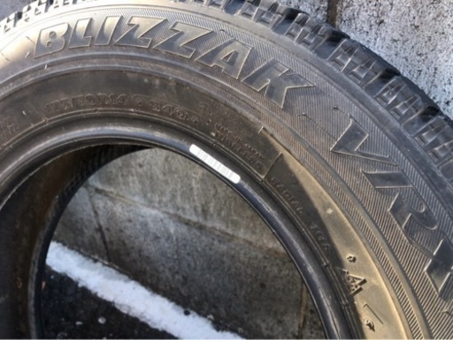 スタッドレスタイヤ　BLIZZAK・ブリザック VRX 175/70R14  タイヤのみ4本