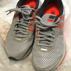 NIKE structure +16  USED 24cm