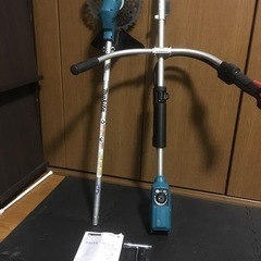 マキタ 充電式草刈機 MUR143UD