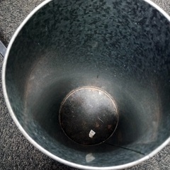 [あげます] 味のあるスチール傘立ての画像