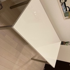 白テーブル　※使用期間1年の画像