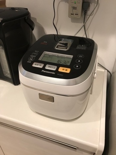 【大幅値引き】Panasonic スチームIHジャー炊飯器　SR-SX101  ホワイト色