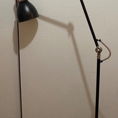 ARÖD アーロード フロア/読書 ランプ, ブラック　IKEA