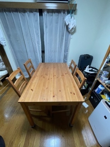 IKEA製ダイニングテーブル