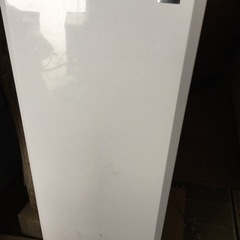 冷凍庫　ハイアール　ストッカー　136L