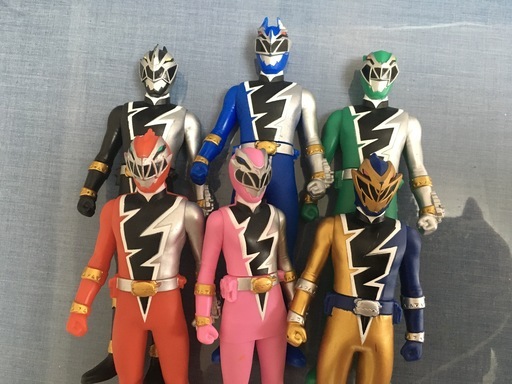ソフビ　スーパー戦隊リュウソウジャー