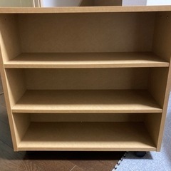 【取引決定】たくさんの本が入る本棚　移動式