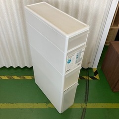 ●4段収納ケース、隙間収納、縦長