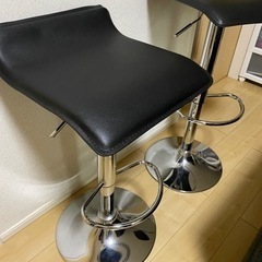 カウンターチェアー　回転・昇降式　2脚セット　引取り限定