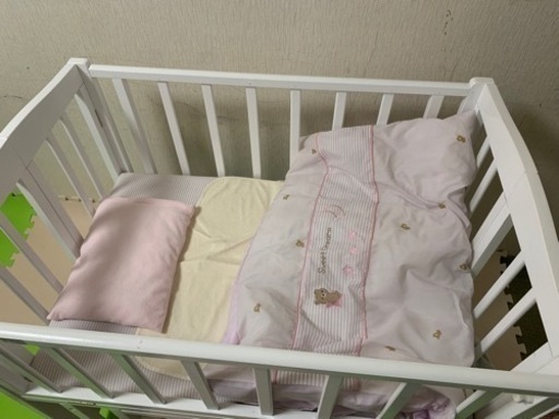 ベビーベッド　ベビー布団　木製バウンサー　電動バウンサー　ベビーセンス