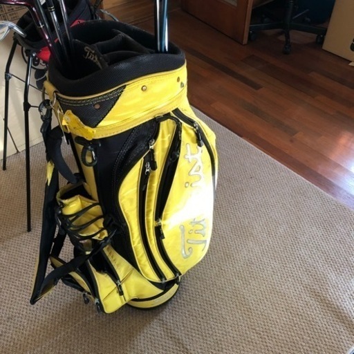 ゴルフバック　& クラブ　テイラーメイド　ドライバー他