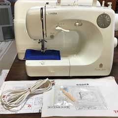 中古　トヨタ　コンパクトフリーアームミシン