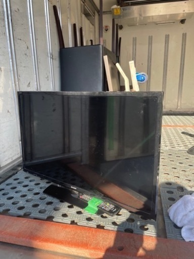 32インチSHARP液晶テレビ