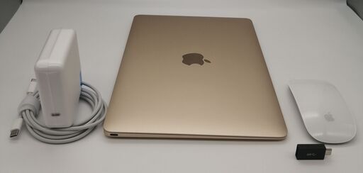 美品アップルノートパソコン CoreM（中古）2016年式、8GBのメモリ、SSD256GB、12画面、Monterey, Office2019, Photoshop2021, Illustrator2021等 。