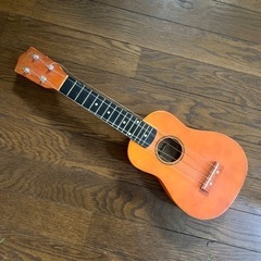 差し上げます ウクレレ 壊れています。