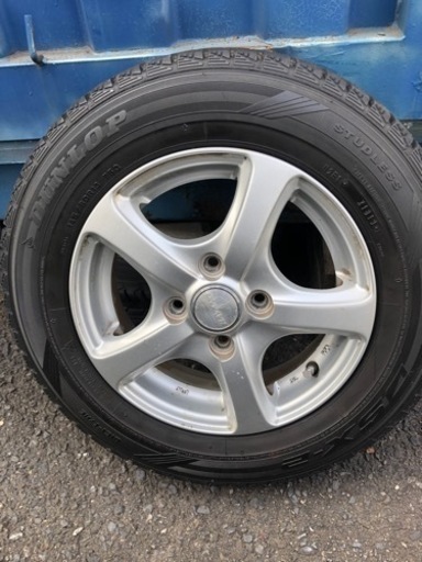 軽四　スタッドレスタイヤ