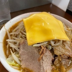 二郎系ラーメン奢ります