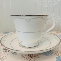 未使用　ウォータフォード　ウェッジウッド　　カップ&ソーサー&ケーキ皿　4セット 未使用 ウォータフォード ウェッジウッド カップ&ソーサー&ケーキ皿 4