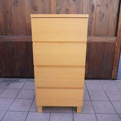 人気の無印良品(MUJI)のオーク材を使用したチェスト・4段です