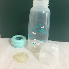 哺乳瓶　cmmbi teteo 240ml 使用回数少