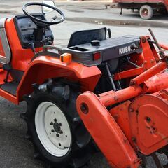 【SOLD OUT】クボタ トラクター ASTE A-15 16馬力 4WD 前輪タイヤ新品【清掃・整備済】【農機具でっく】【福岡】【トラクター】の画像
