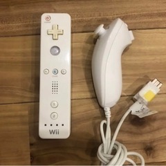 【値下げ中！】Wii 本体&ソフト2つセットの画像