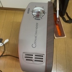 山善　加湿機能付きセラミックヒーター　DHF-KB121の画像