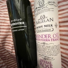 取引中✅未使用新品💕オーガニック美白化粧水+オーガニックボディーアロマオイルの画像