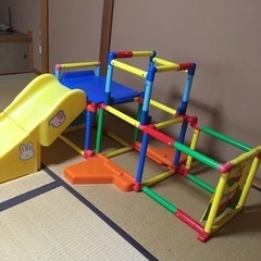 ジャングルジム