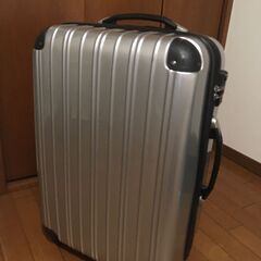 TSAロック 鍵付きスーツケースお譲りします
